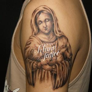 聖母子のタトゥー