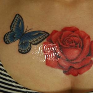蝶と薔薇のタトゥー