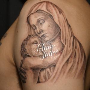 聖母子のタトゥー