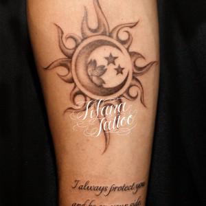 太陽|月|星|桜|文字のタトゥー