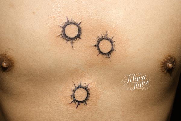 Bullet Hole Tattoo | ギャラリー | Tifana Tattoo - 東京・渋谷のタトゥースタジオ