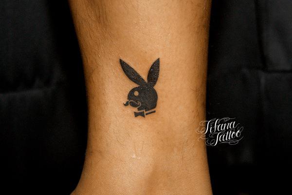 プレイボーイのロゴ タトゥー ギャラリー Tifana Tattoo 東京 渋谷のタトゥースタジオ
