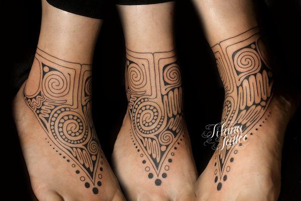 抽象的な幾何学模様のタトゥー | ギャラリー | Tifana Tattoo - 東京・渋谷のタトゥースタジオ
