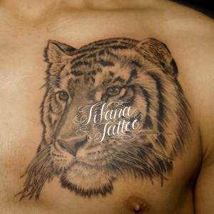 虎のタトゥー