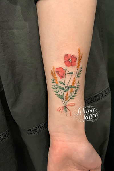 花束のタトゥー ギャラリー Tifana Tattoo 東京 渋谷のタトゥースタジオ