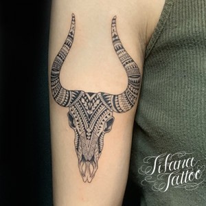 トライバルタトゥーのデザイン Tifana Tattoo 東京 渋谷のタトゥースタジオ トライバルタトゥーのデザイン Tifana Tattoo 東京 渋谷のタトゥースタジオ