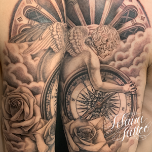 女神|コンパス|薔薇のタトゥー