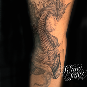 龍のタトゥーデザイン Tifana Tattoo 東京 渋谷のタトゥースタジオ