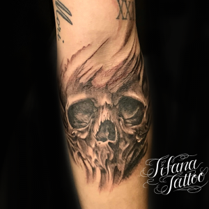 スカルのタトゥーデザイン Tifana Tattoo 東京 渋谷のタトゥースタジオ スカルのタトゥーデザイン Tifana Tattoo 東京 渋谷のタトゥースタジオ