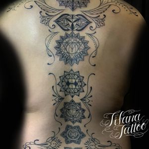 幾何学模様 Tifana Tattoo 東京 渋谷のタトゥースタジオ