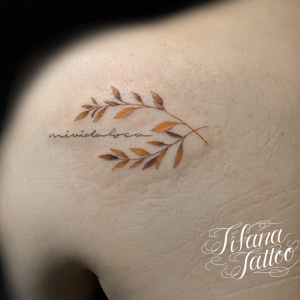 月桂樹のファインライン ・タトゥー