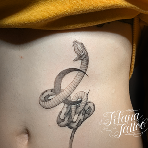 爬虫類 モチーフ別 Tifana Tattoo 東京 渋谷のタトゥースタジオ 爬虫類 モチーフ別 Tifana Tattoo 東京 渋谷のタトゥースタジオ