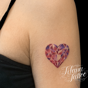 ダイヤのタトゥーデザイン Tifana Tattoo 東京 渋谷のタトゥースタジオ ダイヤのタトゥーデザイン Tifana Tattoo 東京 渋谷のタトゥースタジオ