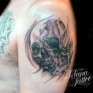 スカルのタトゥーデザイン Tifana Tattoo 東京 渋谷のタトゥースタジオ スカルのタトゥーデザイン Tifana Tattoo 東京 渋谷のタトゥースタジオ