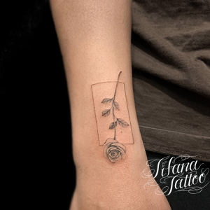 手 部位別 Tifana Tattoo 東京 渋谷のタトゥースタジオ 手 部位別 Tifana Tattoo 東京 渋谷のタトゥースタジオ