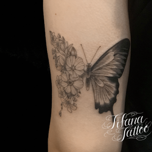 蝶のタトゥーデザイン Tifana Tattoo 東京 渋谷のタトゥースタジオ 蝶のタトゥーデザイン Tifana Tattoo 東京 渋谷のタトゥースタジオ