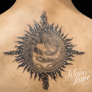 太陽|クロス|鳳凰のタトゥー