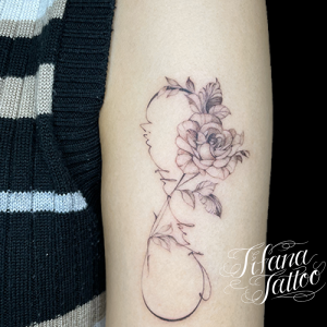 薔薇|文字|インフィニティのファインライン・タトゥー