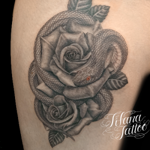薔薇|蛇のファインライン・タトゥー