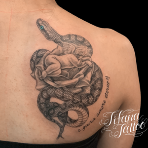蛇|天使|薔薇|文字のタトゥー